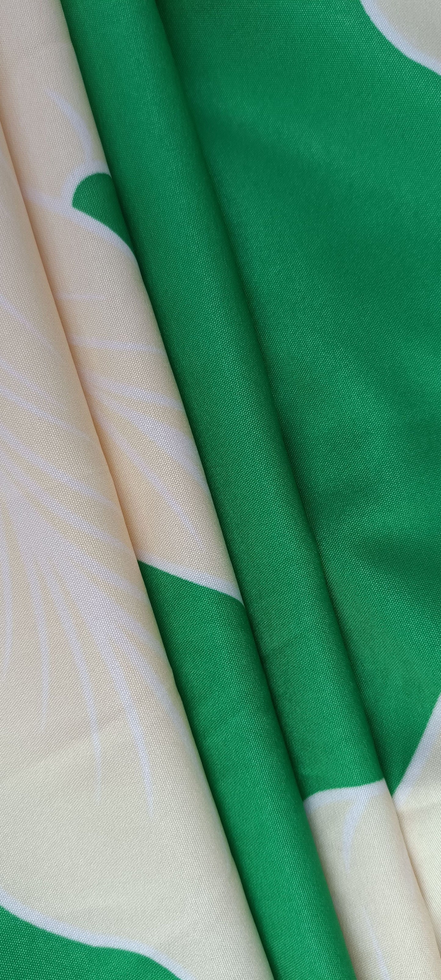 Robe Élégance & Charme